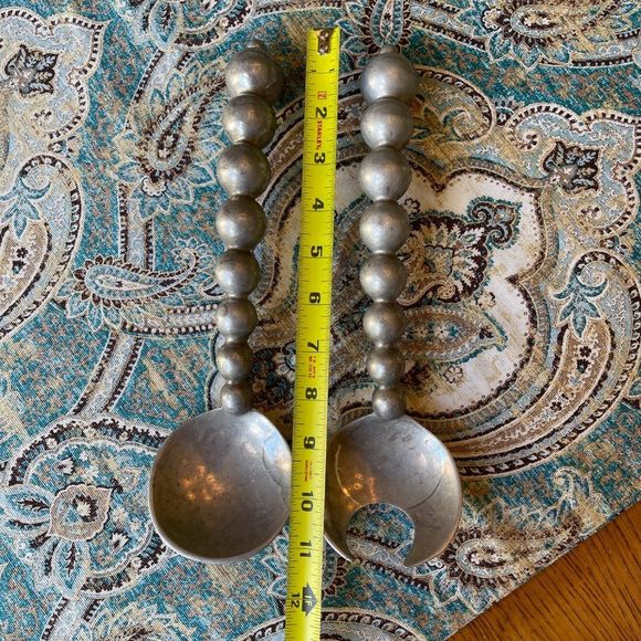 A Pair of Serving utensils, Salad set in heavy pewter toned Mariposa cast - Picture 6 of 7